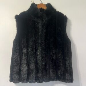 Black Faux Fur Reversible Zip Up Chic Old Money Baddie Quiet Luxury Vest Size L